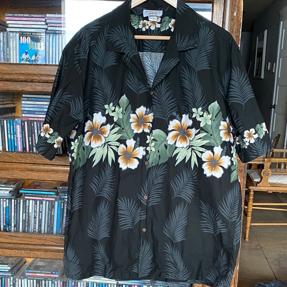 PACIFIC LEGEND APPAREL Cotton Hawaiian Shirt Black Body Chest-Ring of Floral XL